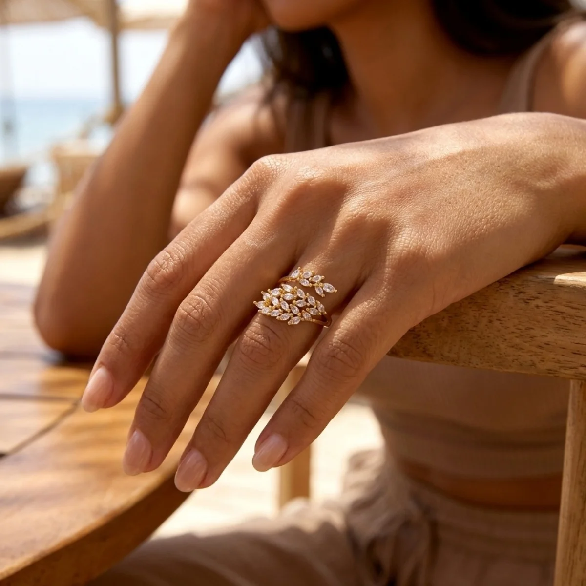 Eleganter, geometrischer Weizenblatt-Feder-Ring aus Messing mit Zirkonia-Einlage, verstellbarer Hochzeits-Fingerring, vielseitiger Schmuck