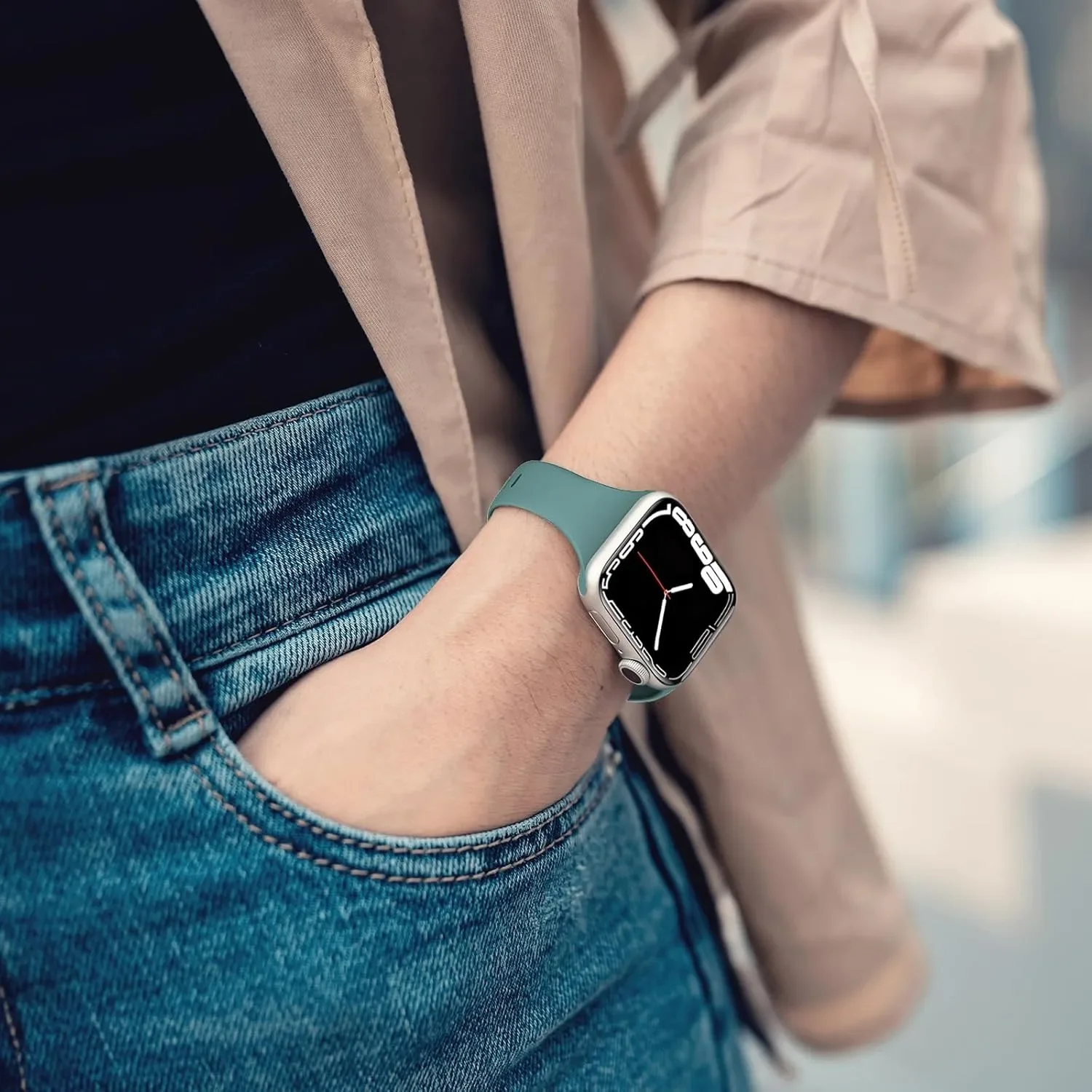 Chic Slim Silicone Strap for Women – Fashionable Bracelet for Smartwatches
