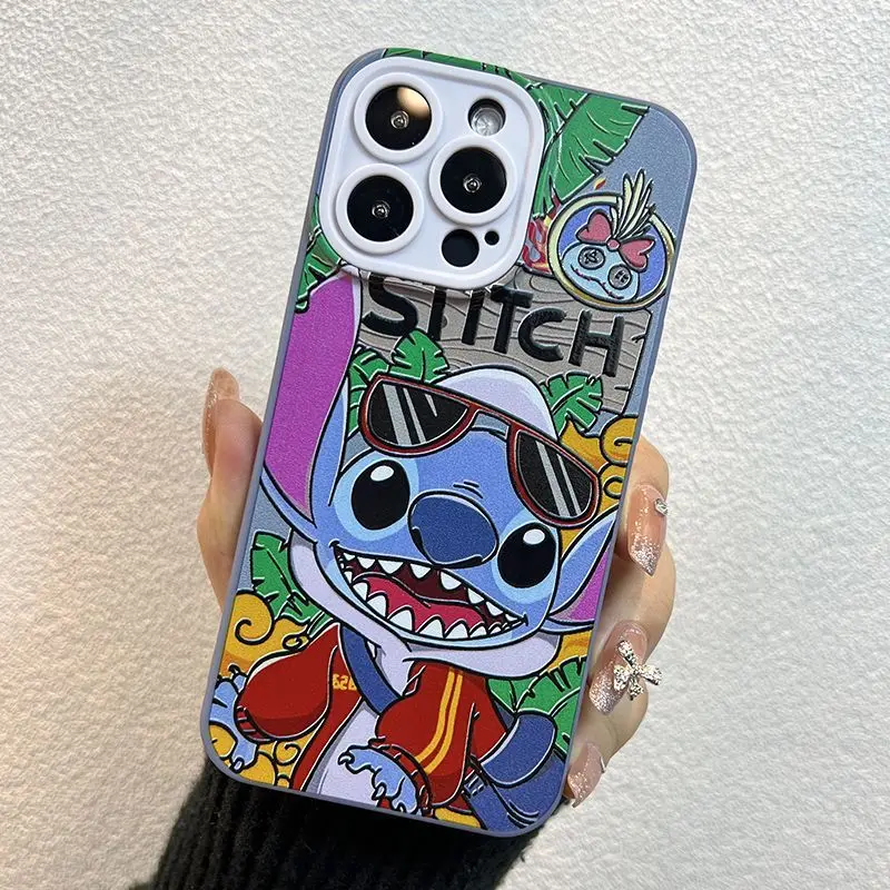 Capa para iPhone 14 Pro Max Oficial da Disney Stitch Graffiti