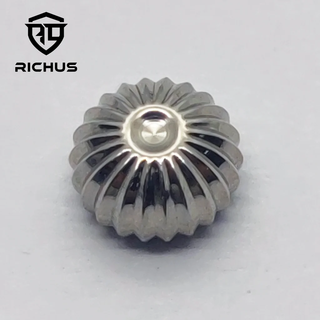 RICHUS Elegant Stainless Steel Crown in Silver, Black, and Rose Gold