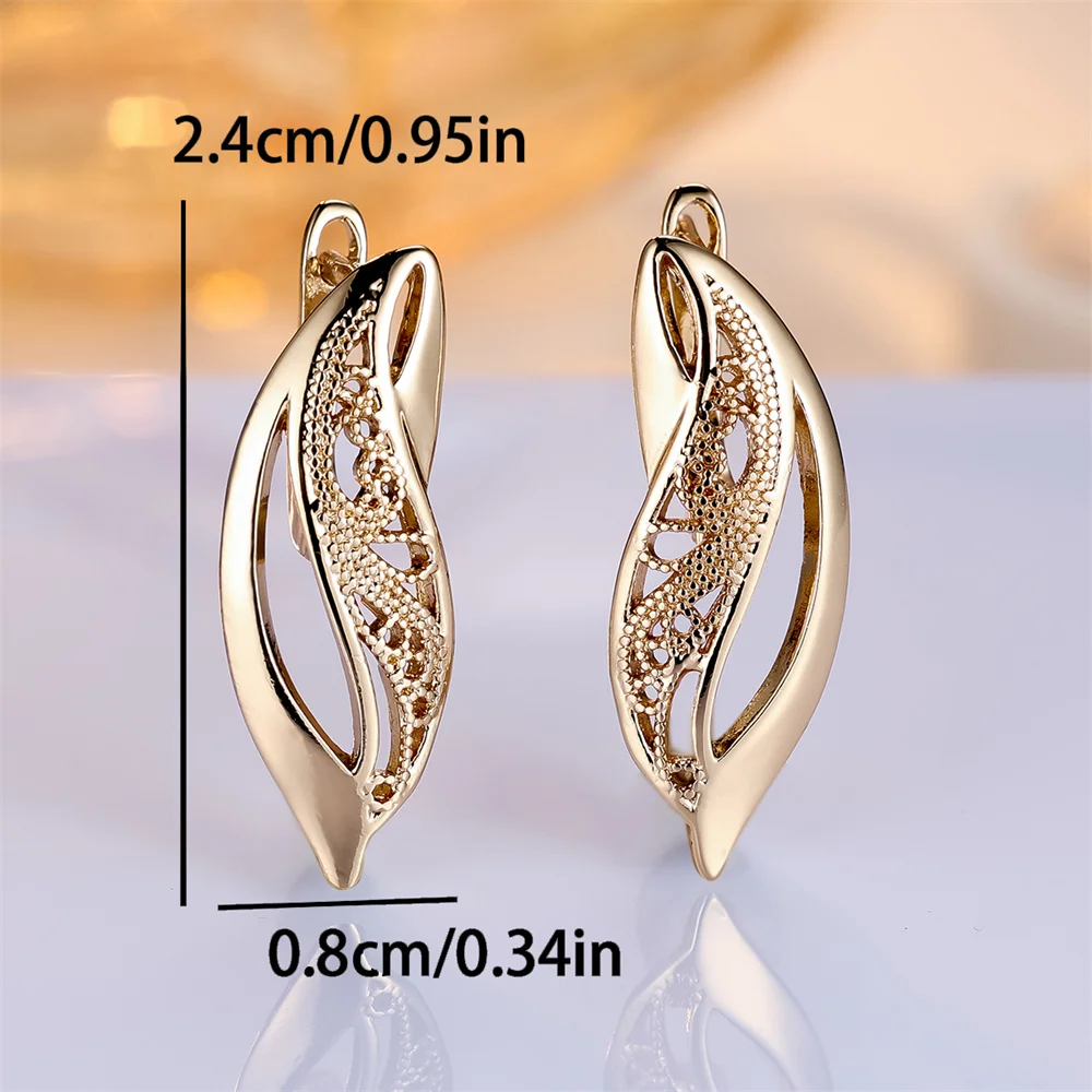 Retro Hollow Flower Pattern S Shape Hoop Earrings For Women Vintage Gold Color Ear Buckle Wedding Jewelry Bridal Engagement Gift