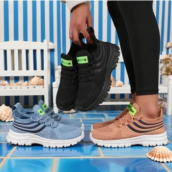 أحذية رياضية نسائية بسيطة ومسامية ومريحة وكلاسيكية خفيفة الوزن للمشي في الهواء الطلق للتدريب على التنس والجري 3