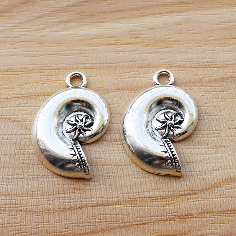 

20 Pieces Tibetan Silver Seashell Spiral Sea Shell Snail Charms Pendants for DIY Jewellery Making Findings Accessories16x24mm