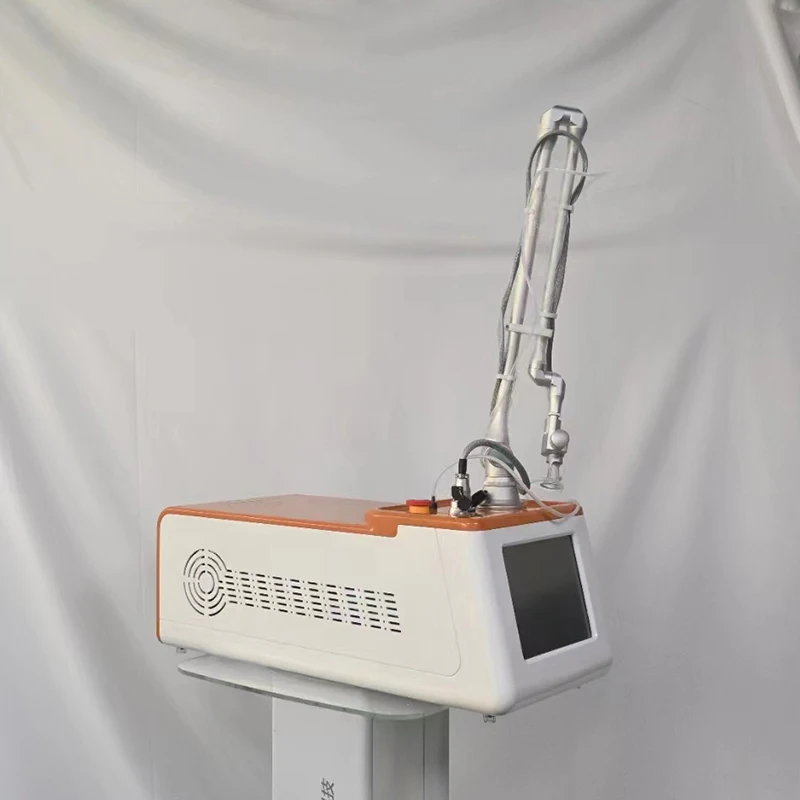 Рисунок 6 - Аппарат для лазерной терапии 4d-fotona Co2