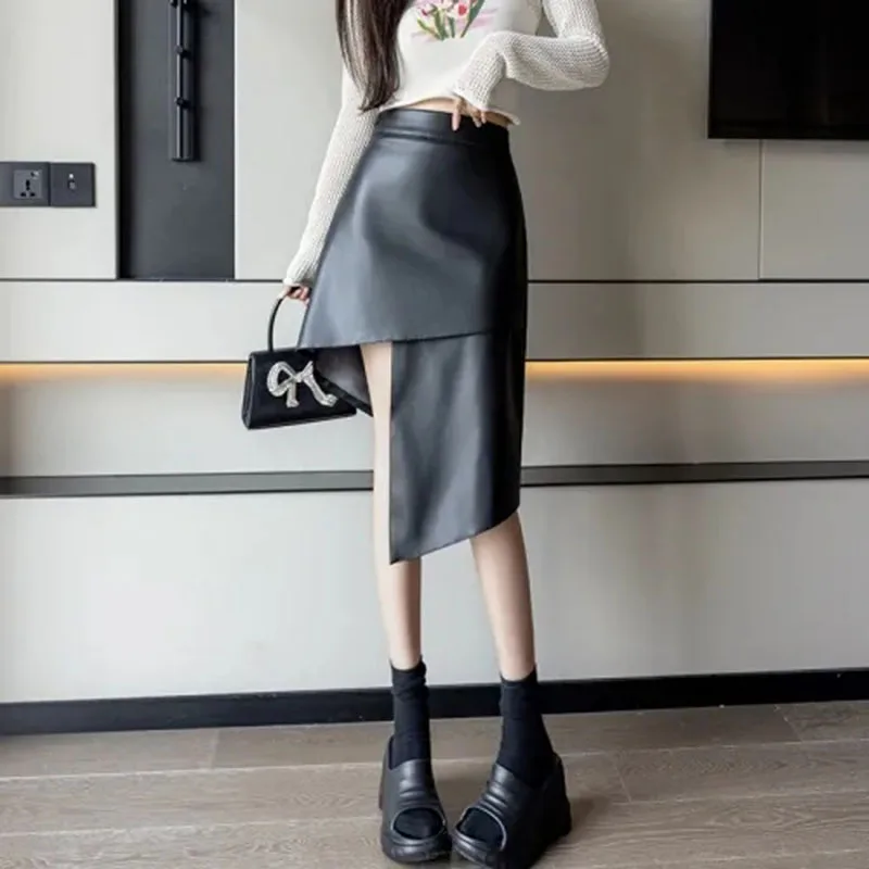 

2024 Spring Summer New Women's Temperament Irregular Split Fashion Joker Skirt Female High Waist Slim Comfortable Leather Skirt