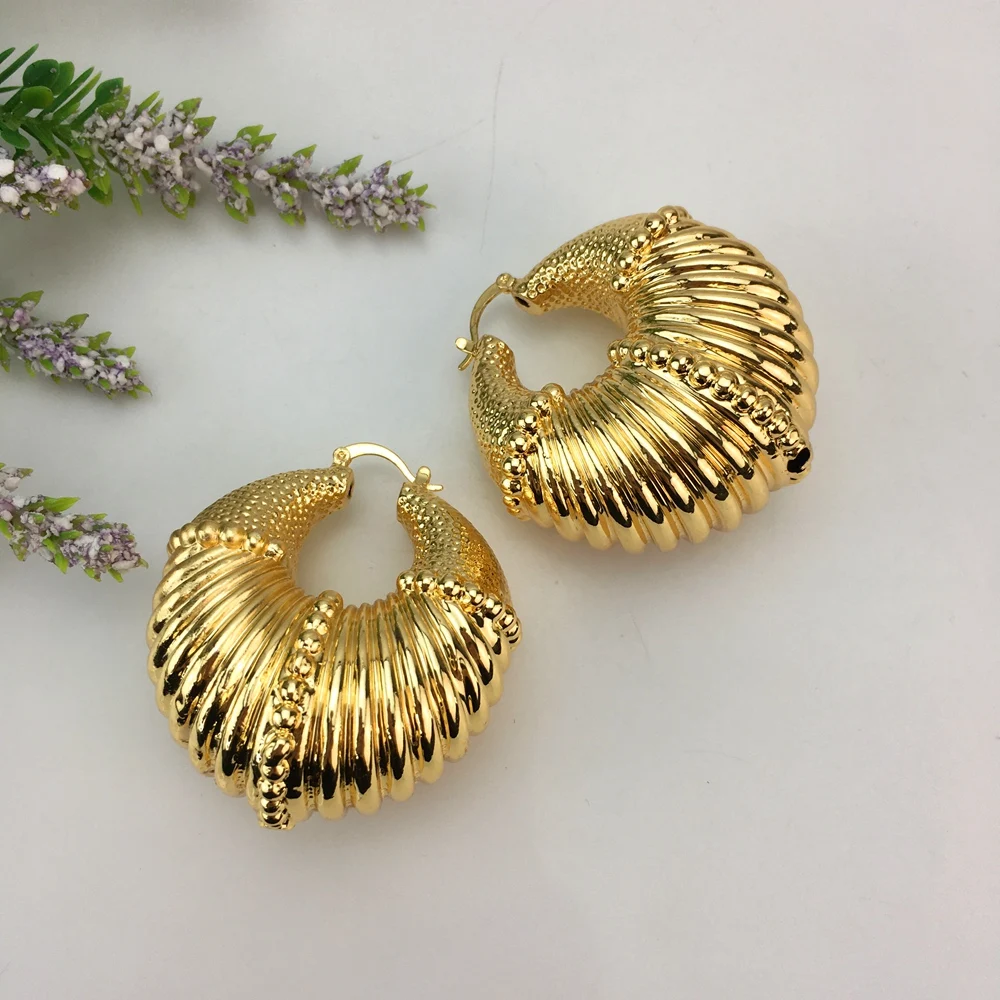 Yuminglai Fashion Luxury Dubai Jewelry Accessories Superior Quality Goldplated Earrings for Women FHK16688