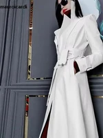 Mauroicardi printemps automne blanc ajusté Long manteau en cuir Pu femmes fermeture éclair ceinture élégant Chic luxe concepteur faux 2 vêtements 2024 3