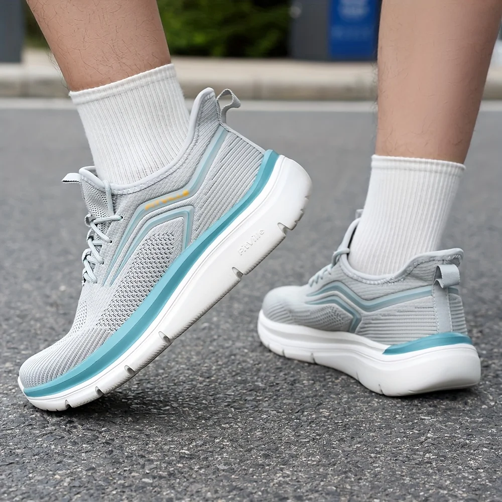 أحذية جري بنعل سميك أحذية رياضية رجالية مبطنة خفيفة الوزن وواسعة مع دعم قوس للأقدام المنتفخة أحذية رياضية خارجية
