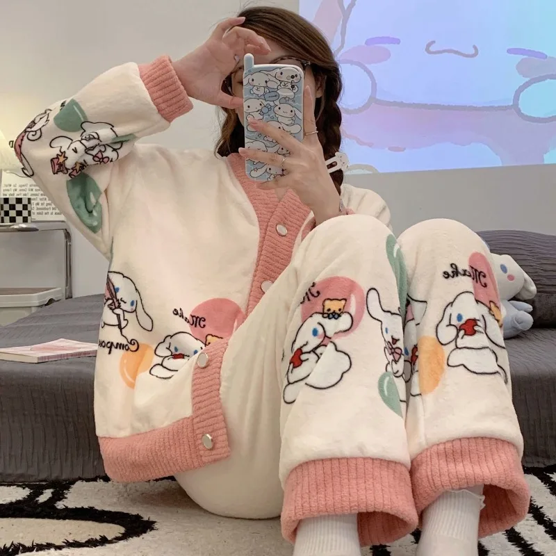 

Sanrio Cinnamoroll Kuromi My melody cartoon animation winter thickened warm plus velvet home pajamas girl heart kawaii set