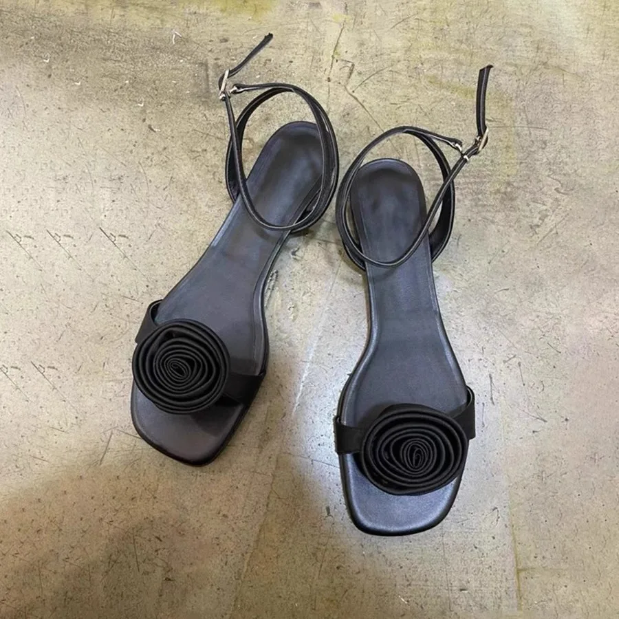 

2024 Summer New Genuine Leather Flower Square Headed Open Toe Sandals for Women's Flat Bottom One line with Slippers