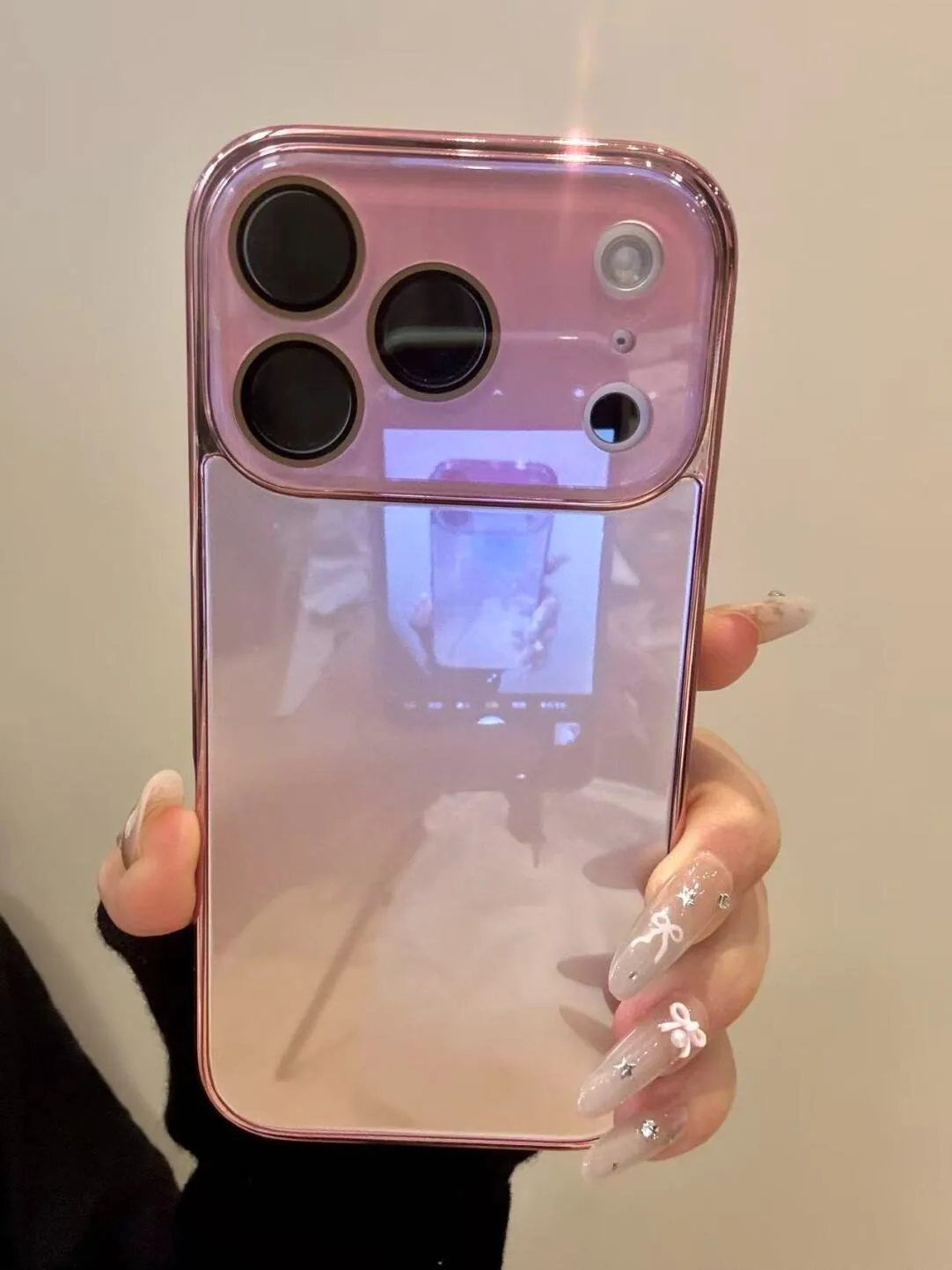 ตัวเลือกสินค้า เคสกระจกนิรภัยมันเงาสำหรับ iPhone