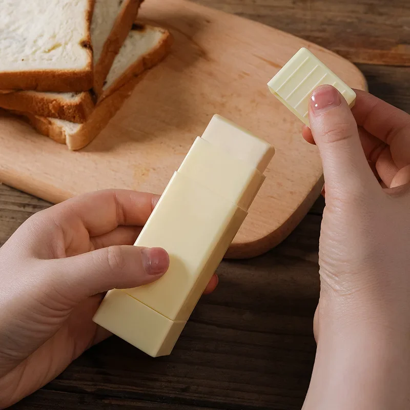 1 Pc Handy Butter Spreader Holders Cheese Sticks Butter Dispenser Tool with Lid Cheese Keeper Case Home Kitchen Tool