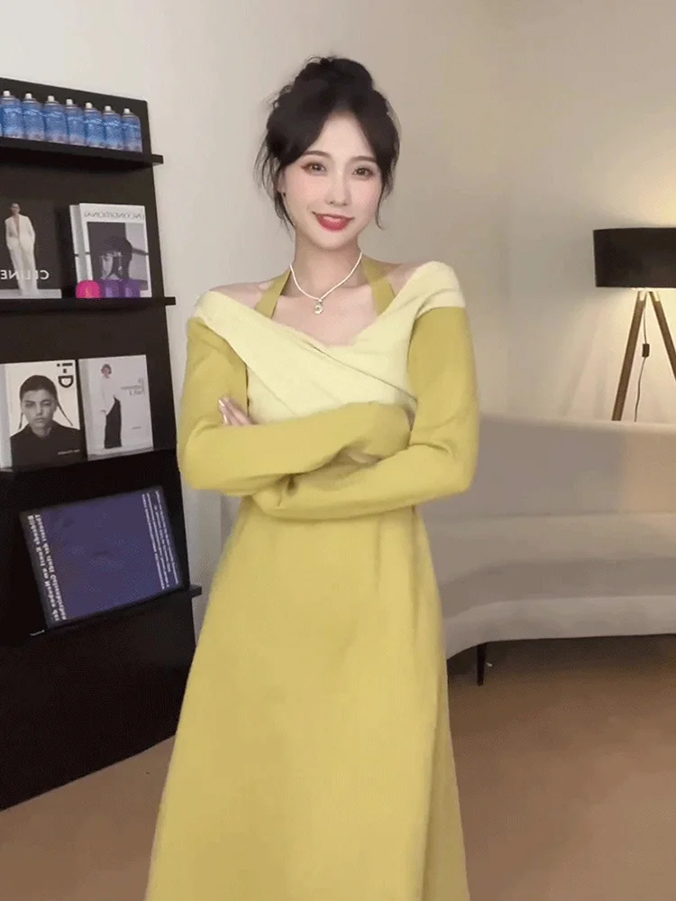 

Tea break stunning dress with waistband, spring Korean style design sense, niche long sleeved neck hanging knit V-neck skirt
