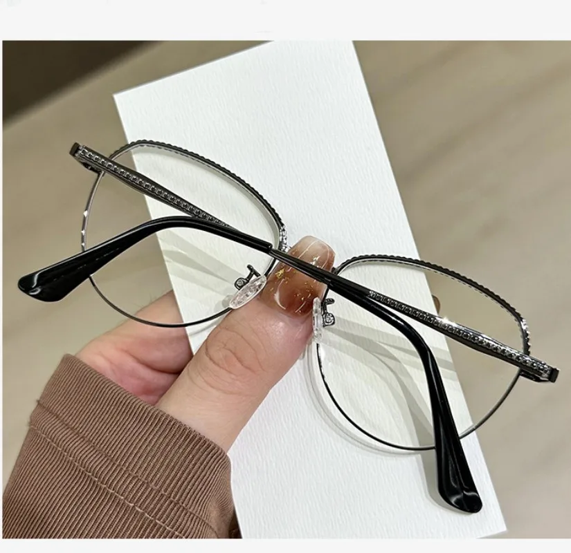 Metal Frame Glasses Versatile Rhinestone Edged Eyeglasses Women Computer Glasses Non-Prescription Anti Blue Light Glasses