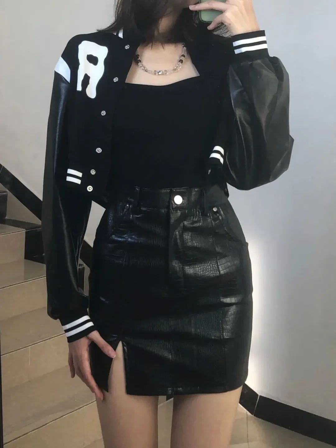 mini-jupe crocodile, jupe crocodile, jupe noire, jupe sexy, jupe taille haute,