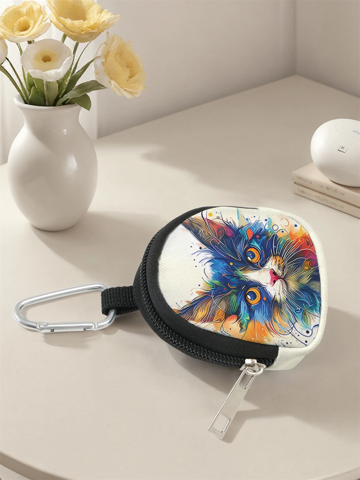 Colorful cat pattern printed mini wallet, lightweight zipper change bag with hook clip, headphone key bag, suitable for both men