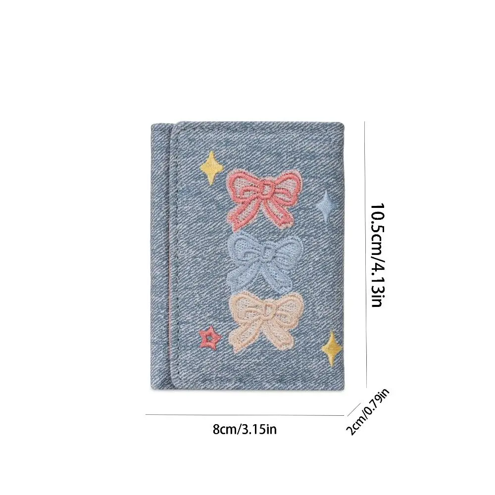 Portafoglio Portatile in Pelle PU con Fiocco Ricamato, Porta Carte in Pelle Ricamata, Portafoglio a Tre Ante alla Moda per Scuola - immagine 6