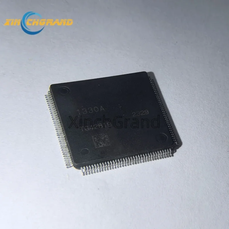 1pcs New R7F701330 R7F701330A 1330A R7F701333A R7F701330AEAFP QFP-144 Microcontroller chip Xinchgrand
