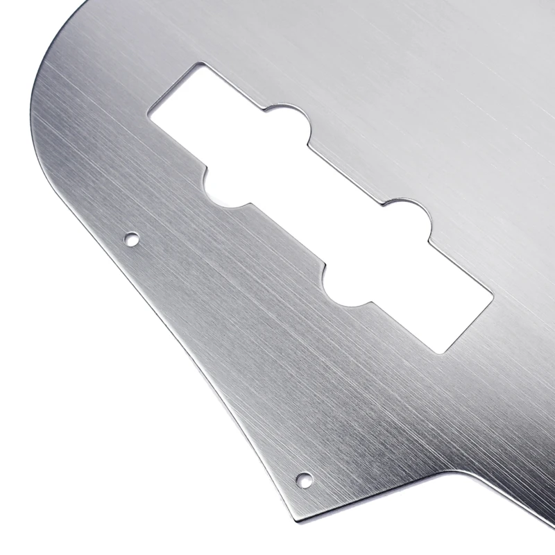 Рисунок 5 - Накладка на бас-гитару с 10 отверстиями