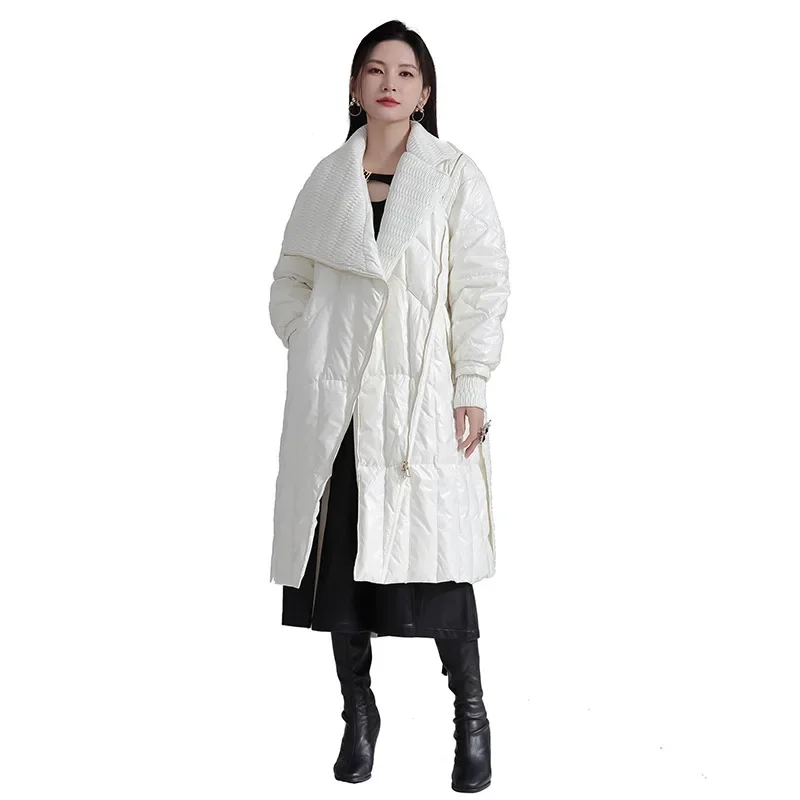 Рисунок 5 - Пуховик женский длинный на молнии