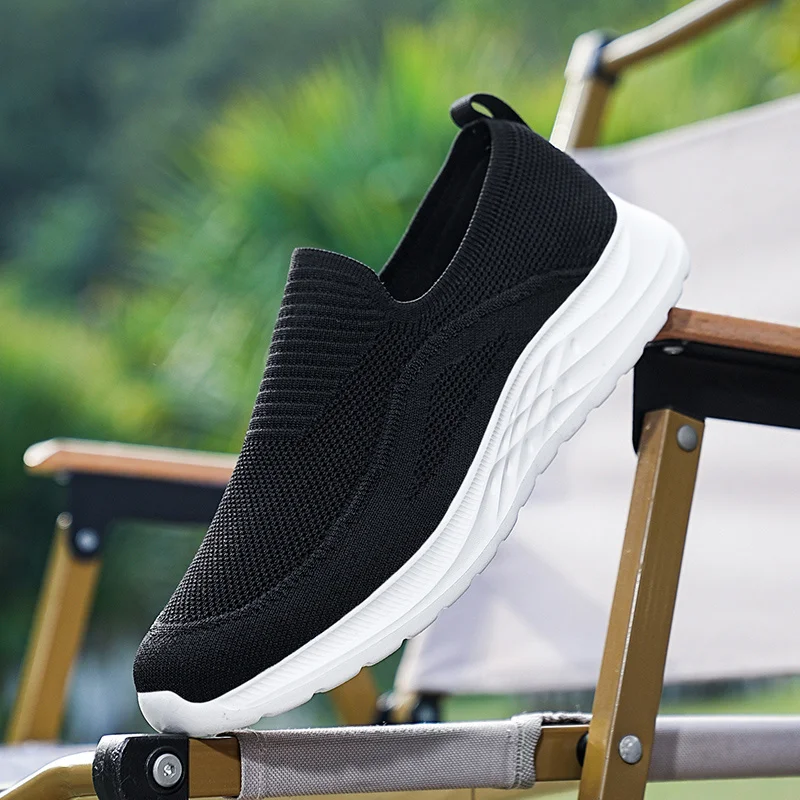 

2024 Summer Men Casual Shoes Breathable Slip on Men Walking Sneakers Lightweight Men's Flats Tenis Outdoor Sock Running Shoes