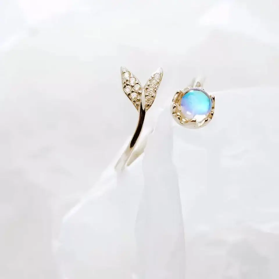 Fashion Moonstone Fish Tail Ring for Women Light Luxury Opening Adjustable Ring Female Versatile Jewelry Gifts Alliance Homme