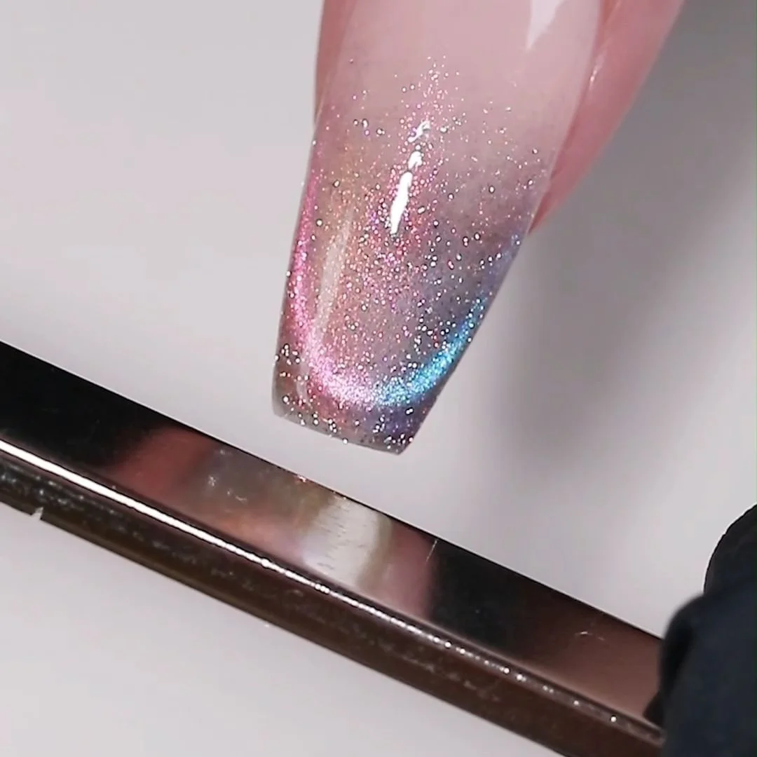 Magnetic Nail Pen Nail Art Magnetic Pen 3D Cat Eye Painting Nails Art Design Dual-Ended Magnet Wand Gel Polish Magic For Manicure DIY&Salon