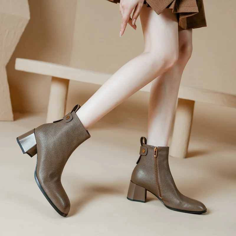 

Новинка 2023, осенние женские ботинки, женские ботинки на массивном каблуке с квадратным носком, зимняя женская обувь, короткие ботинки в стиле ретро, женская обувь Челси