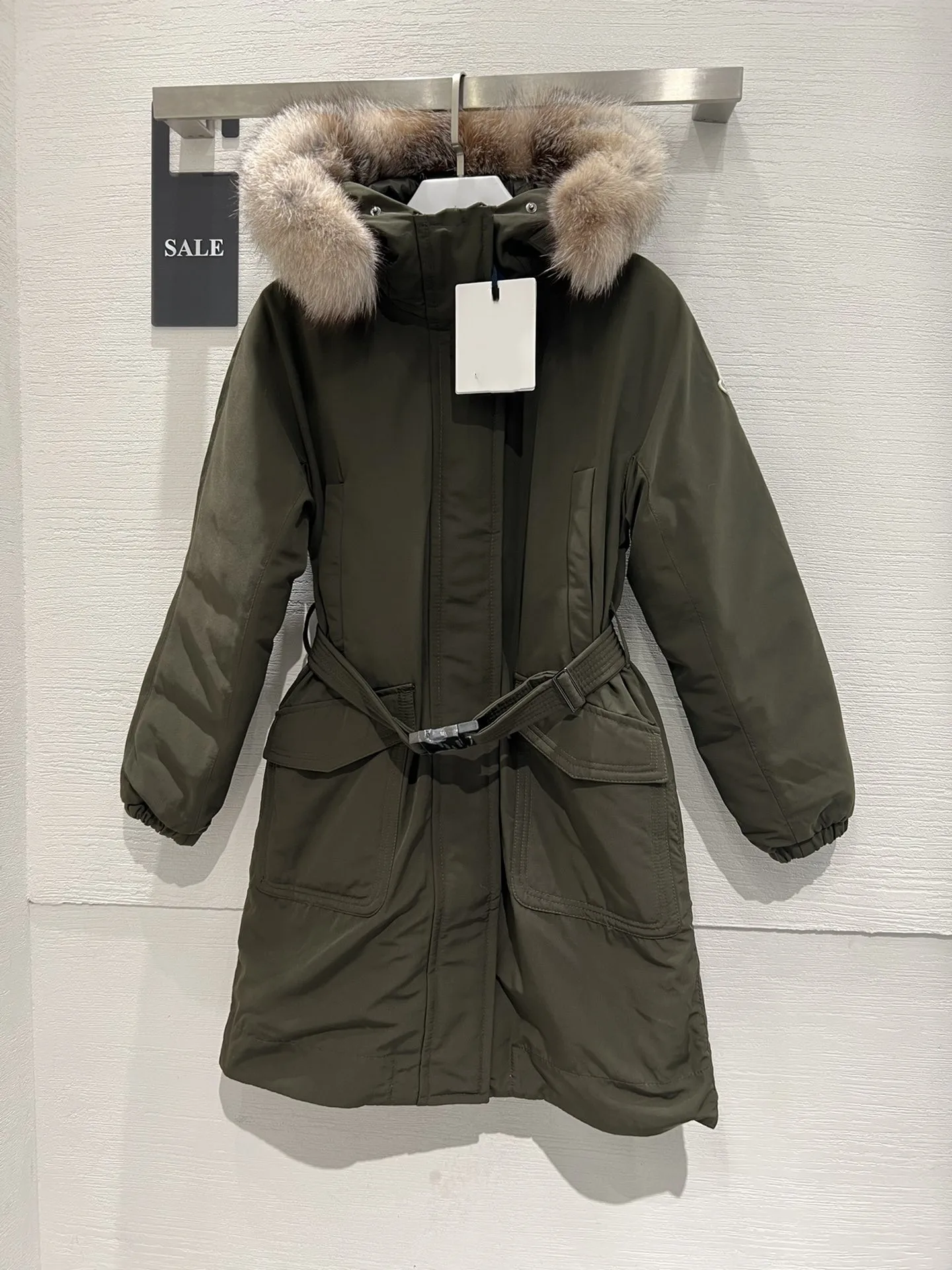Women's Clothing Fox fur collar hooded double zip puller multi-pocket belt waist mid-length down jacket Winter New  NO.18