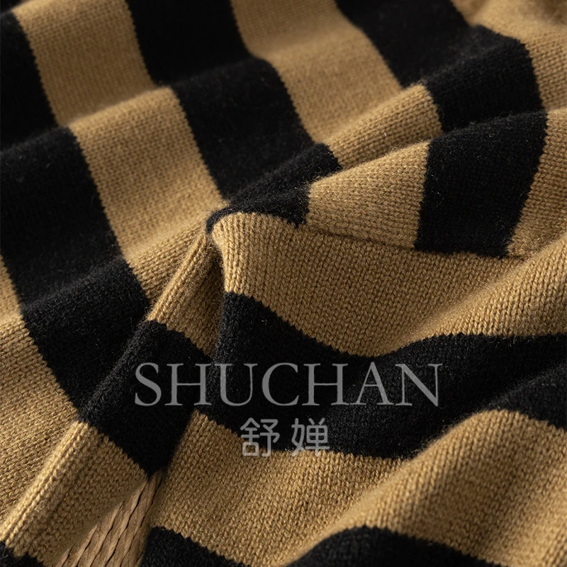 Рисунок 5 - Свитер SHUCHAN в стиле оверсайз