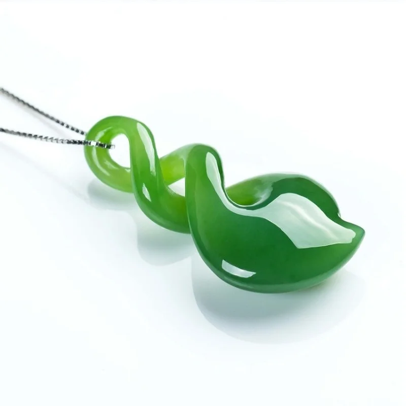 Natural Green Hand-carved Heart-shaped Jade Pendant Fashion Boutique Jewelry Men and Women Necklace Gift Accessories