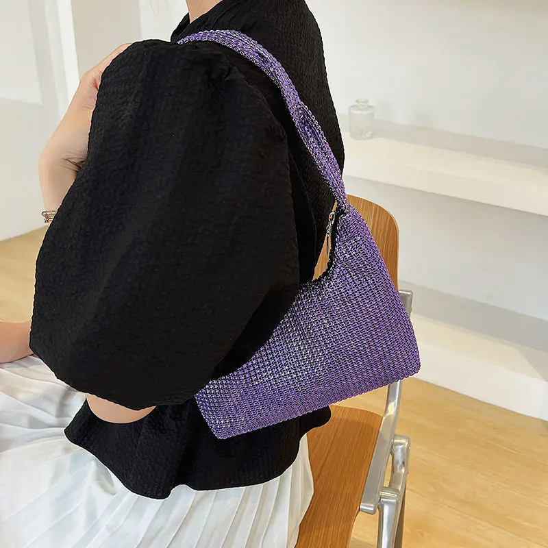 

Y2K Design Women INS Fashion Rhinestone Square Bag Ladies Messenger Bag Designer Pearl Chain Shoulder Corssbody Bags