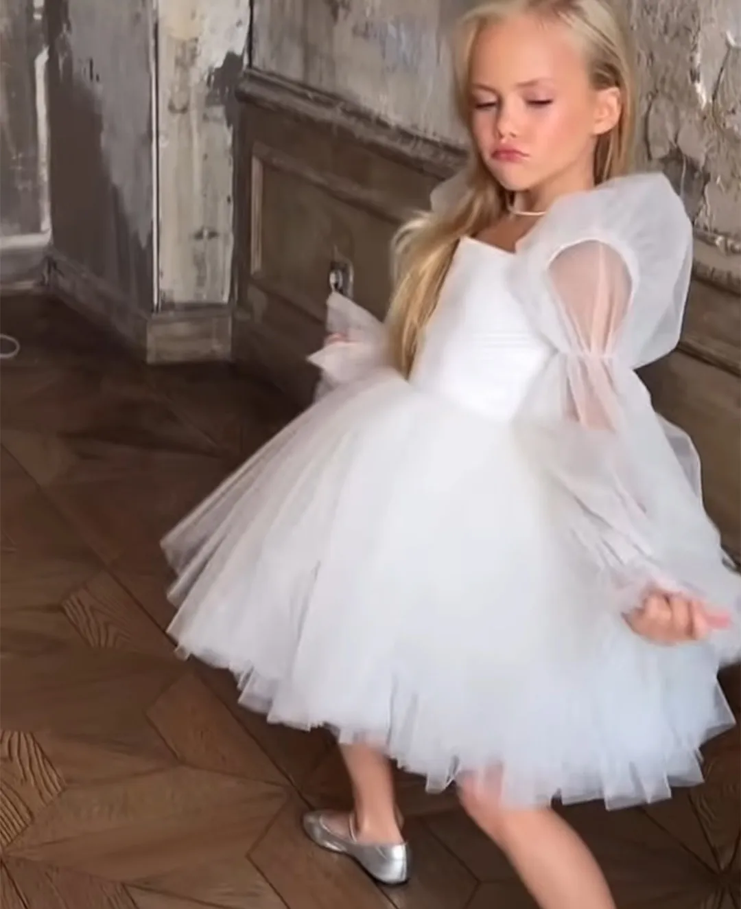 

Ivory Vestidos Primera Comunion Long Sleeve Flower Girl Dress Tulle Toddler Glitz Pageant Dresses Pretty Kids Prom Gown