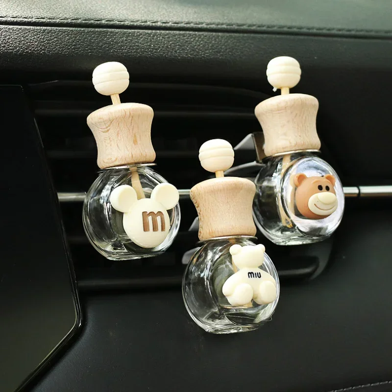 Glass Car Air Outlet Perfume Bottle with Beech Wood Cap
