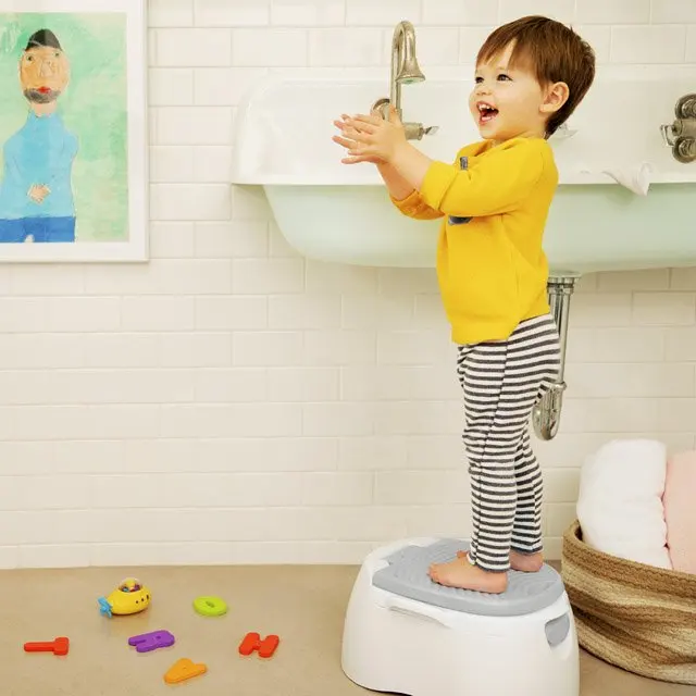 Arm and Hammer MultiStage 3in1 Toilet Training Potty with (1