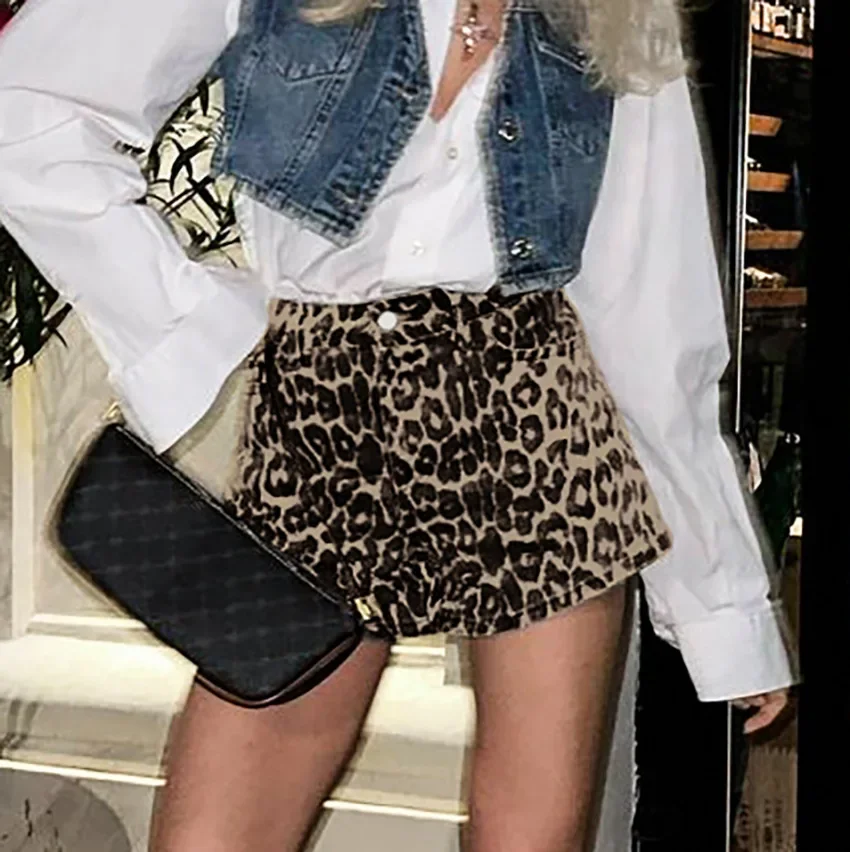 Leopard Print Low Waist Sexy Shorts Women\'s Fashion Loose Zipper Shorts 2024 Spring and Summer Chic Women\'s High Street Wear
