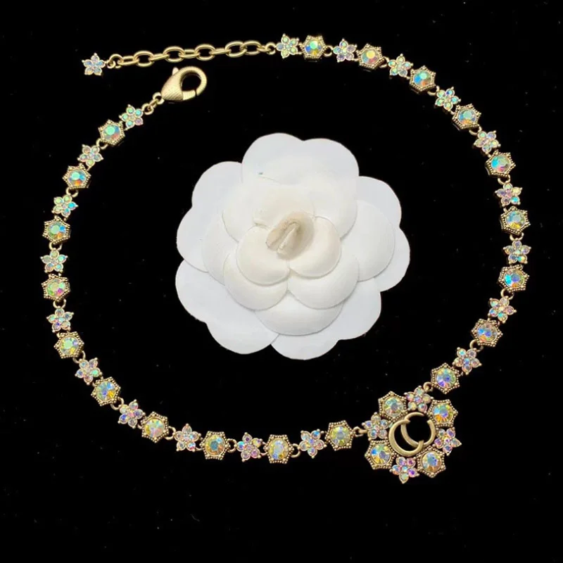 

Donia Jewelry European and American Fashion Flowers Titanium Steel Micro-Inlaid AAA Zircon Luxury Retro Necklace