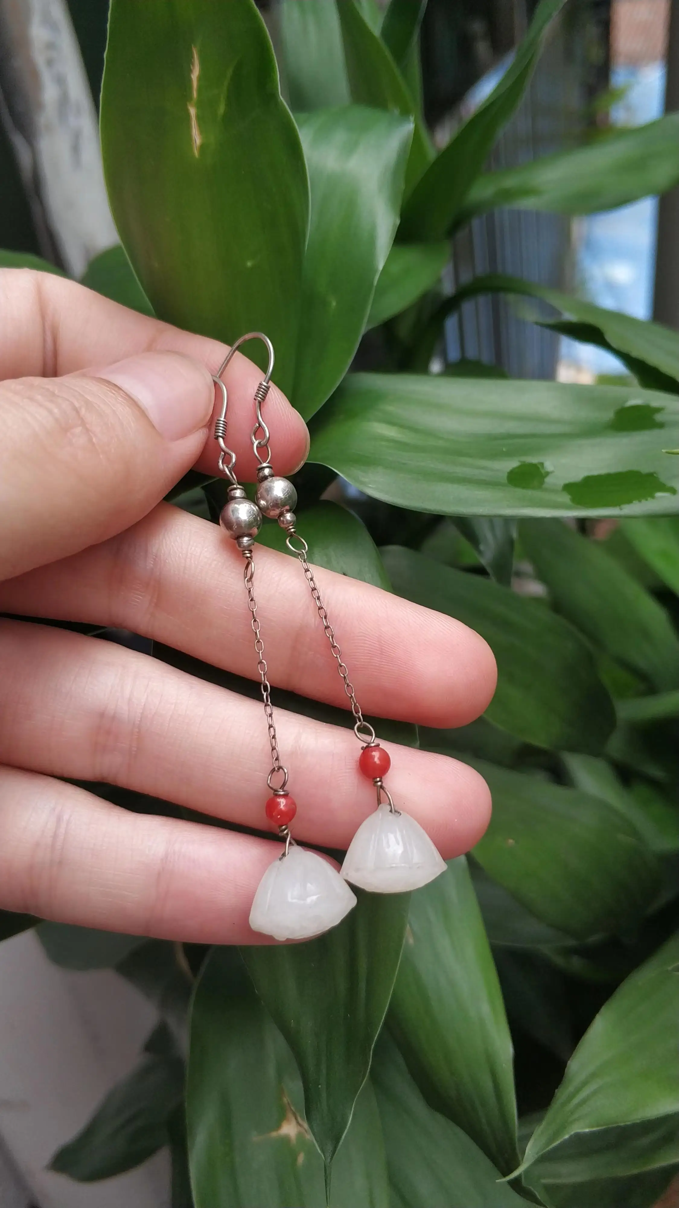 

1pcs/lot Natural Hetian White Jade Carved Lotus Plant S925 Silver Medium Length Drop Earrings Sea Bamboo Red Gemstones jewelry