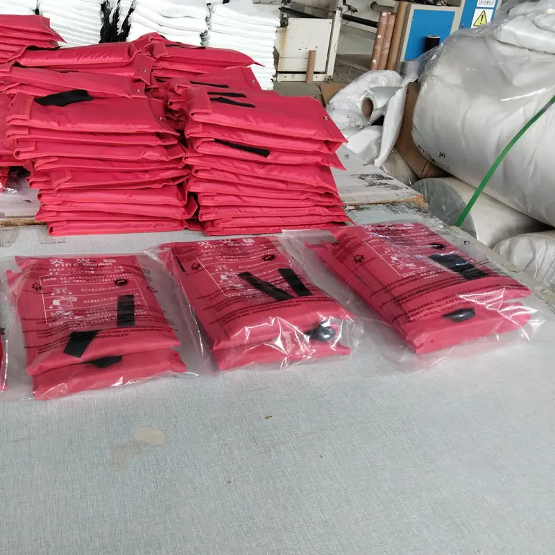 Fire blanket 2/3/4 pieces Optional Glove hook Fiberglass emergency fire blanket can be