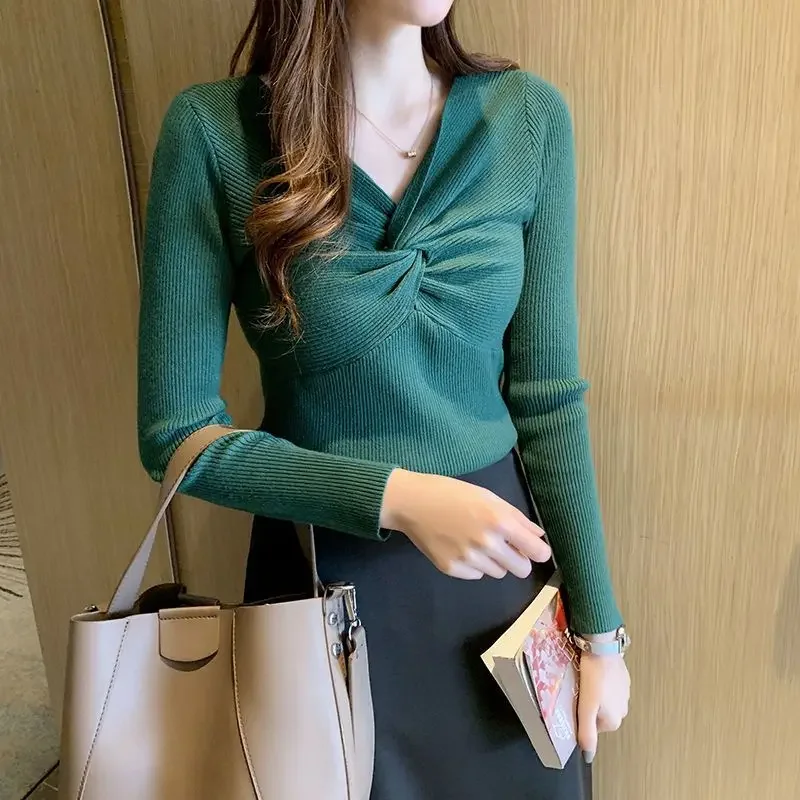 

Autumn Slim Knitted Pullovers Korean Women's Clothing Fashion Folds Casual Solid Color All-match Elegant V-Neck T-shirt PH329