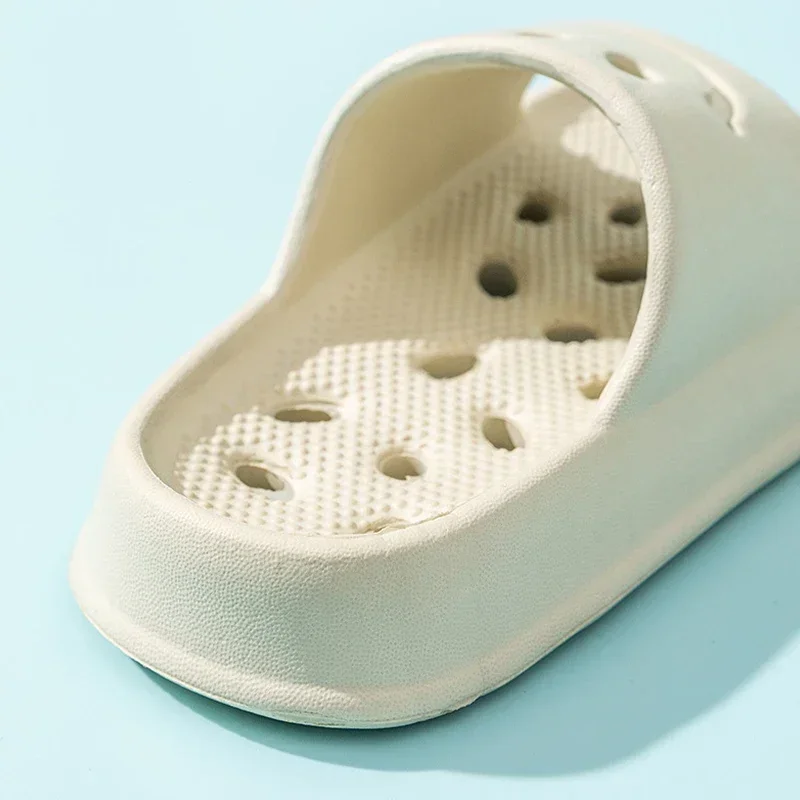 Children Boys Girls EVA Smiling Face Bathroom Slippers Summer 2-14 Years Old Anti Slip Hollow Leaking Junior Footwear kids slippers