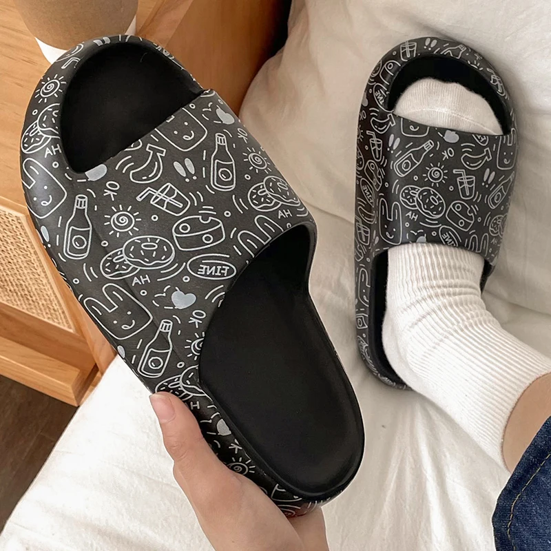 Fashion Men Slippers Summer Beach Sandals Printing Home Bathroom Anti Slip Shoes Suitable Indoor and Outdoor