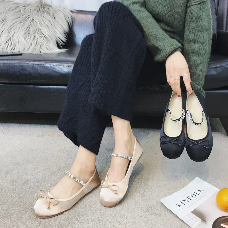 

2024 NEW Pink Silk Crystal Ballet Shoes Women Bowtie Rhinestone Elegant Party Shoes Slip on Flat Valentine Shoes