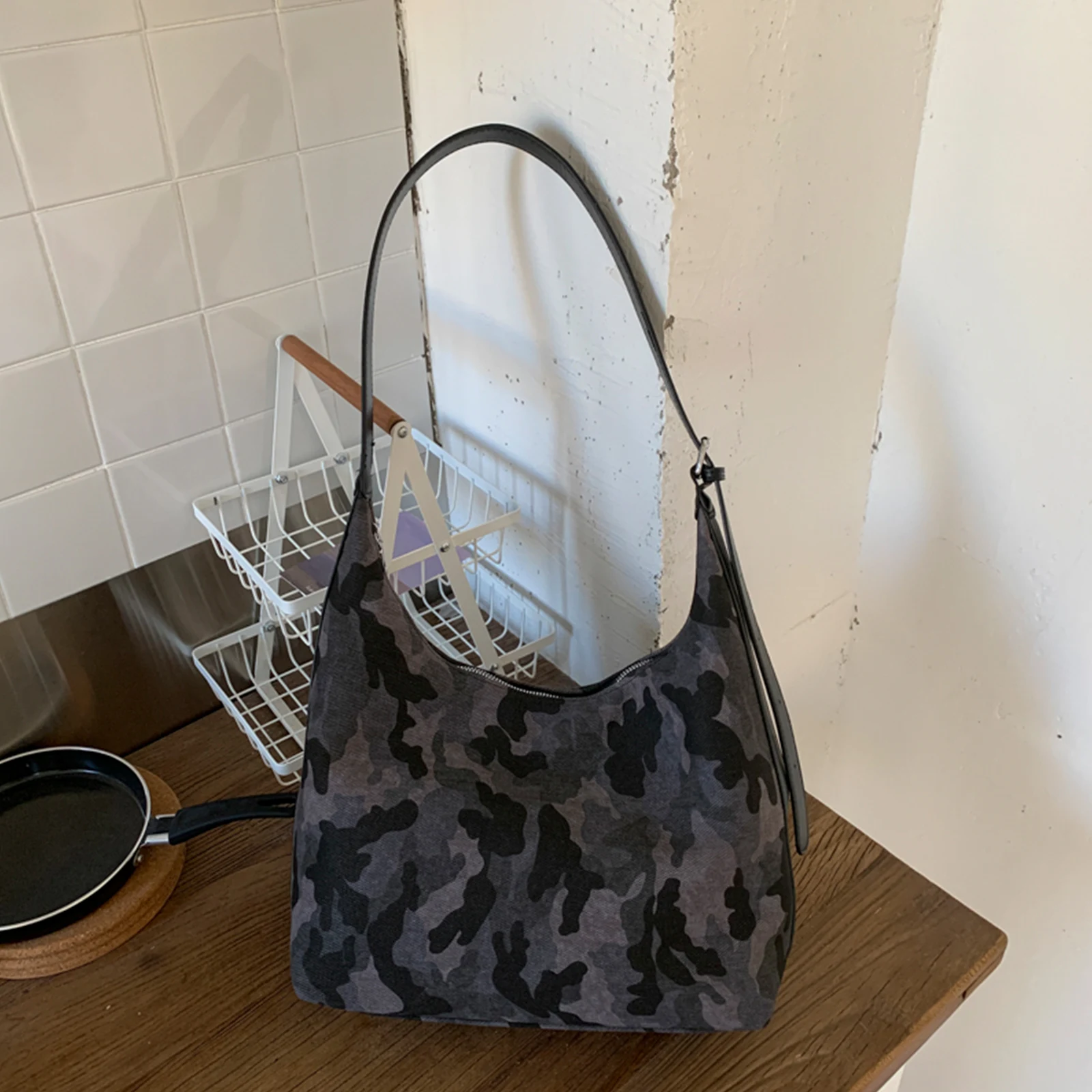 Leopard Print Vintage Hobo Bag Large Capacity Crossbody Bag Travel Satchel for Women Travel Shopping & Daily Use