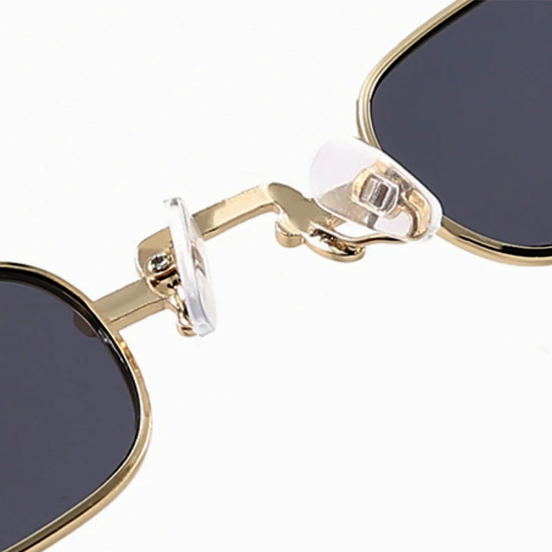 2023 Fashion Anime Glasses Jujutsu Kaisen Cosplay Sunglasses Cartoon Gojo Satoru Eyeglasses Prop Women Men Eyewear Accessories