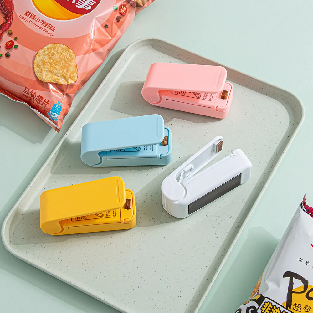 

New Mini Portable Bag Heat Sealer Plastic Package Storage Bag Clip Sealing Machine Household Food Packaging Bag USB Charging