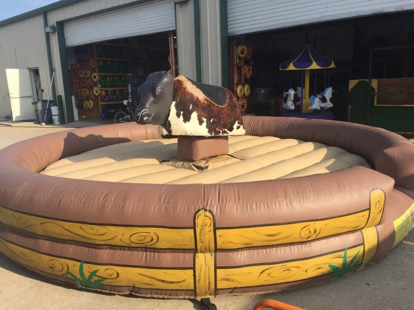 Outdoor Commercial Mechanical Bull Inflatable Mat Adults Bullfight Inflatable Games With Free Mattress