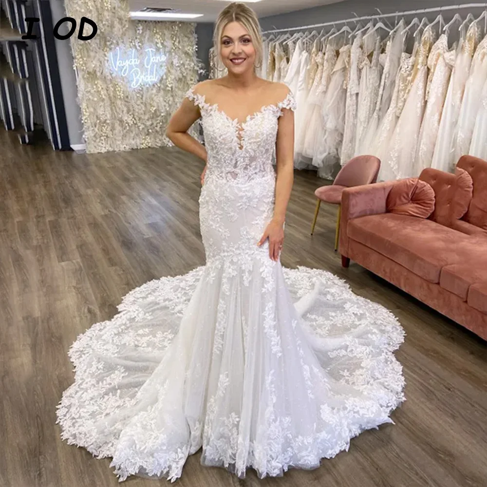 

I OD Elegant Lace Mermaid Wedding Dress O-Neck Cap Sleeves Appliques Backless Bridal Gown Button Floor Length Vestidos De Novia