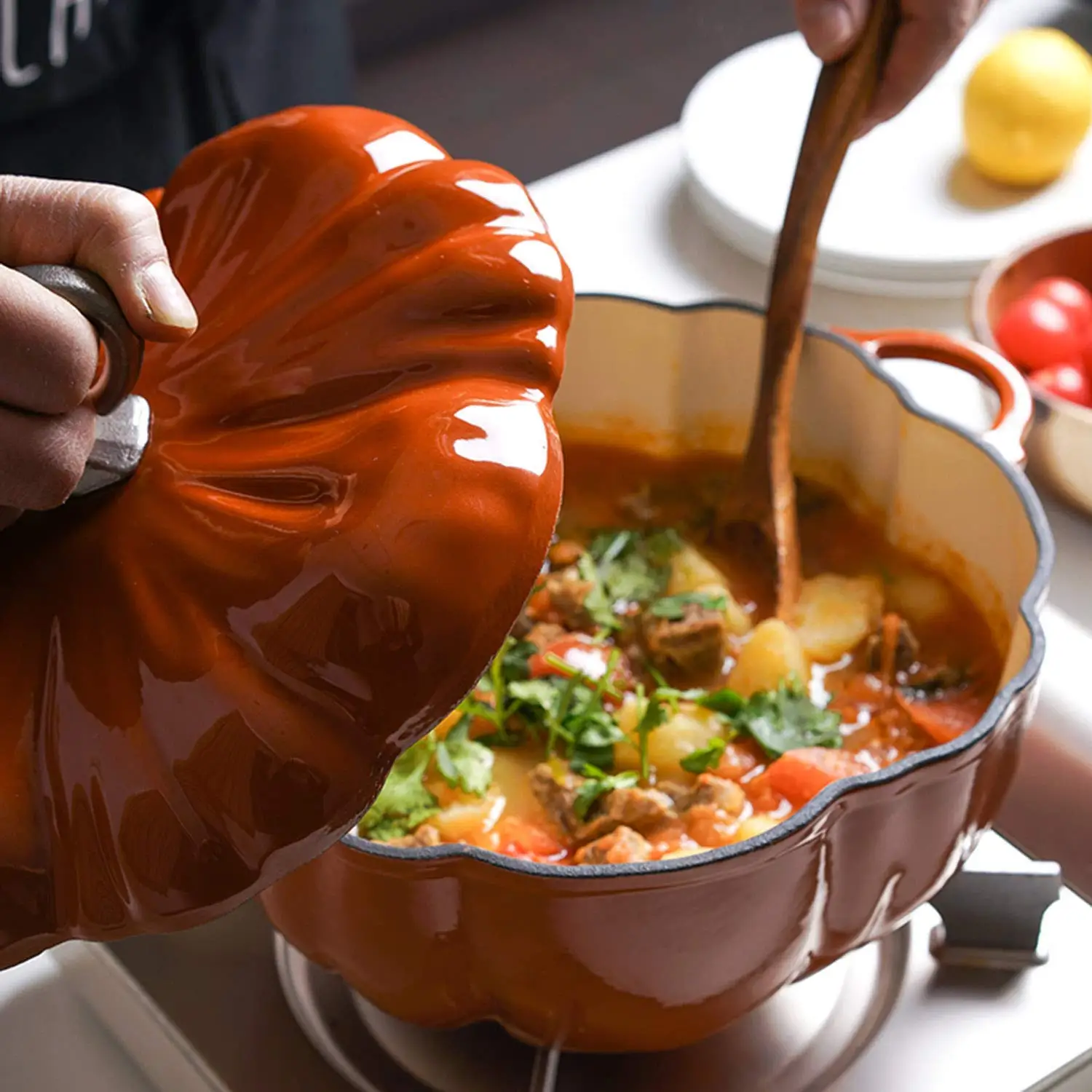 STAUB Cast Iron Dutch Oven 3.5-qt Pumpkin Cocotte with Stainless Steel  Knob, Made in France, Serves 3-4, Burnt Orange