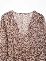 2025 Spring New Product Women's Stacked Decorative Printed V-neck Midi Dress Fashion Retro Pattern Printed Skirt - Image 3